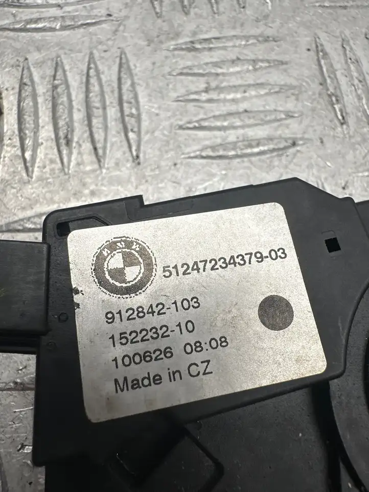 BMW X5 E70 (2006 - 2013) 51247234379 Замок крышки багажника — фото 2
