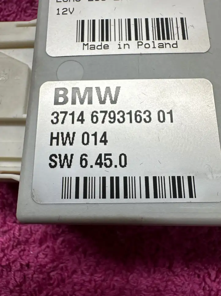 BMW X5 E70 (2006 - 2013) 6793163 Блок управления пневмоподвеской — фото 2