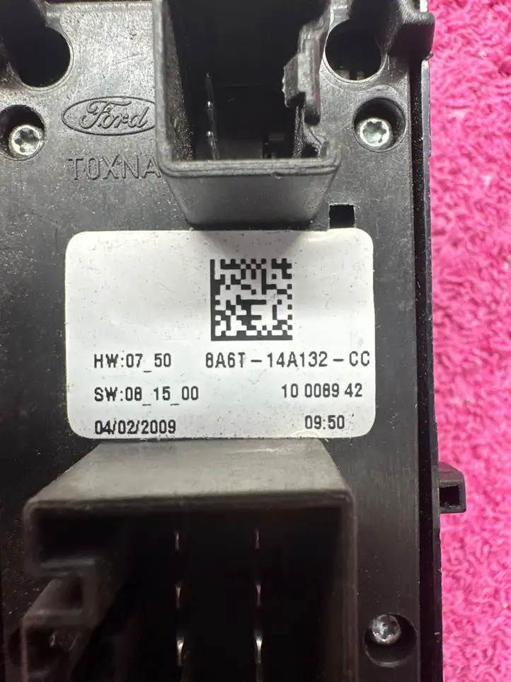 Ford Fiesta (2009 - 2012) 8A6T14A132CC Кнопка стеклоподъемников — фото 3