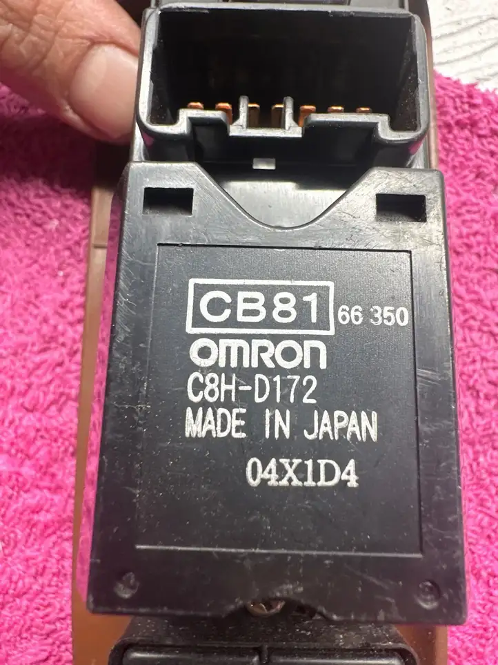 Mazda Premacy (1999 - 2005) C38166350 Кнопка стеклоподъемников — фото 3