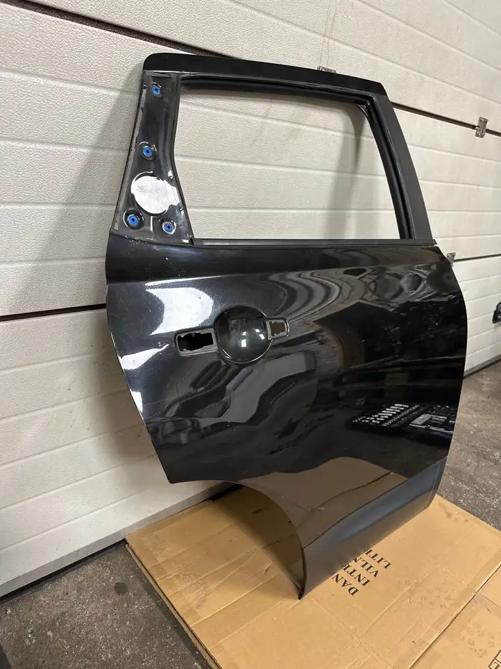 Nissan Qashqai (2013 - 2017) Задняя дверь — фото 2