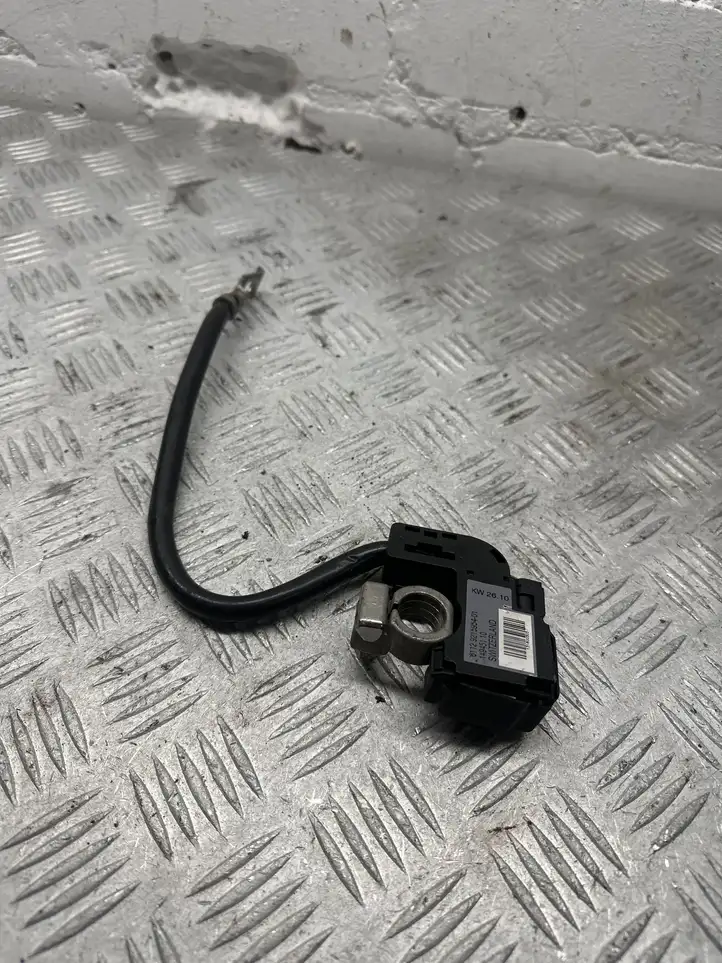 BMW X5 E70 (2006 - 2013) 131600303 Минусовой провод аккумулятора — фото 1