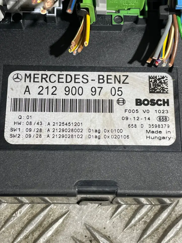 Mercedes-Benz C W204 (2007 - 2014) A2129009705 Блок предохранителей — фото 4
