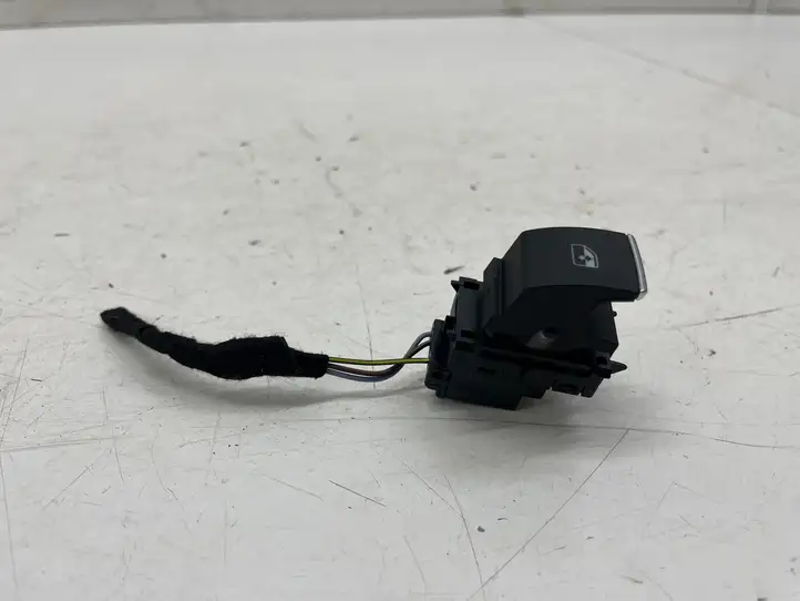 Seat Leon IV (2020 - ) 5G0959855N Кнопка стеклоподъемников — фото 1