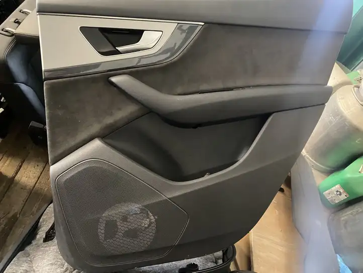 Audi SQ7 (2016 - ) Комплект салона — фото 9