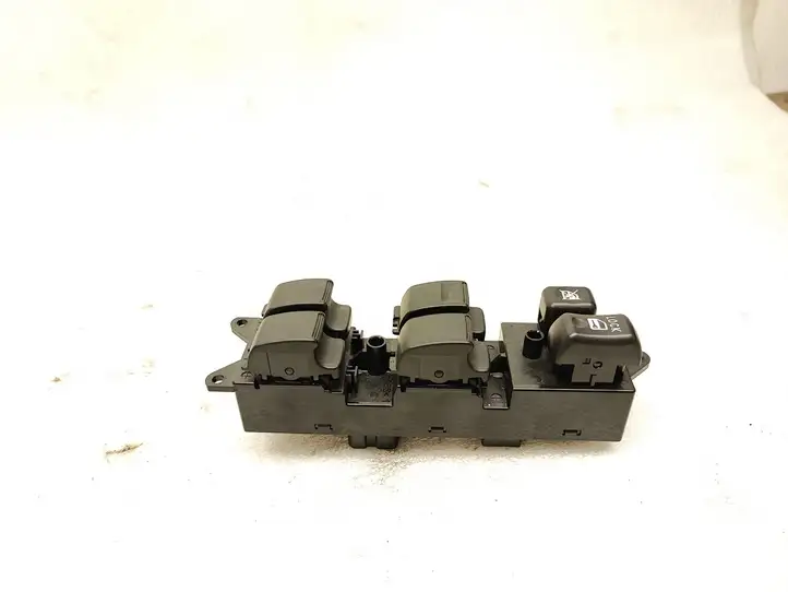 Mitsubishi ASX (2017 - 2019) 8608A261 Кнопка стеклоподъемников — фото 1