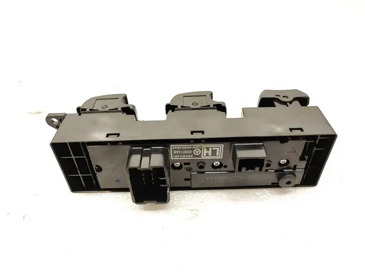 Mitsubishi ASX (2017 - 2019) 8608A261 Кнопка стеклоподъемников — фото 3