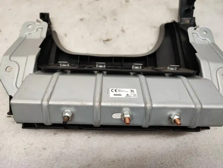 Mitsubishi ASX (2017 - 2019) 7030A242 Коленная подушка безопасности — фото 6
