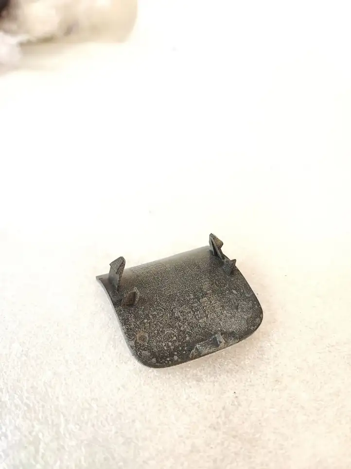 Volvo XC60 (2008 - 2013) Заглушка буксировочной петли бампера — фото 4