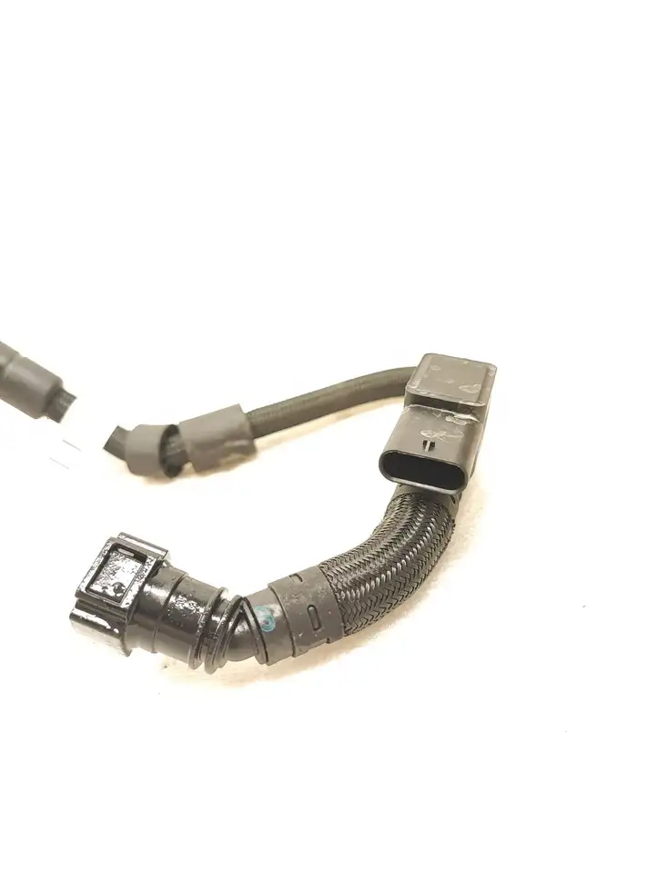 BMW 4 G22 G23 G24 G26 (2020 - ) 8579955 Трубка топливной системы — фото 3