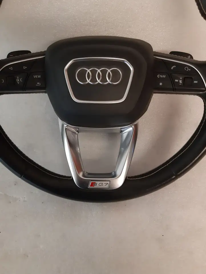 Audi SQ7 (2016 - ) Руль — фото 3