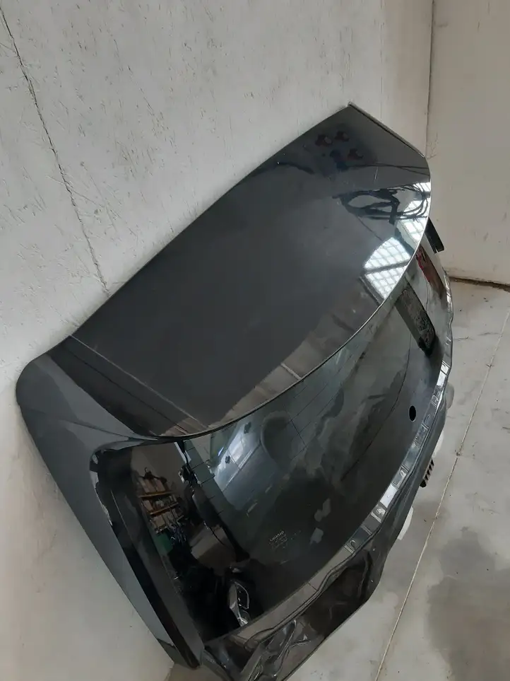 Lexus RX 450H (2019 - ) Крышка багажника — фото 7