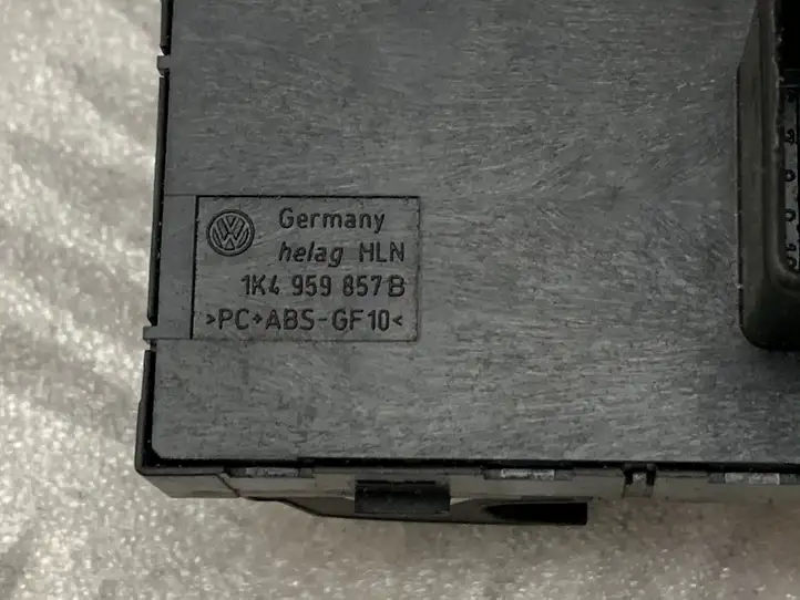 Volkswagen PASSAT B6 (2005 - 2010) 1K4959857B Блок кнопок стеклоподъемников — фото 2
