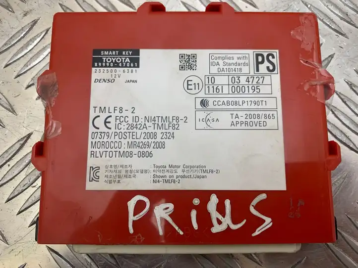 Toyota Prius (XW30) (2009 - 2015) 8999047061 Прочие блоки управления — фото 2