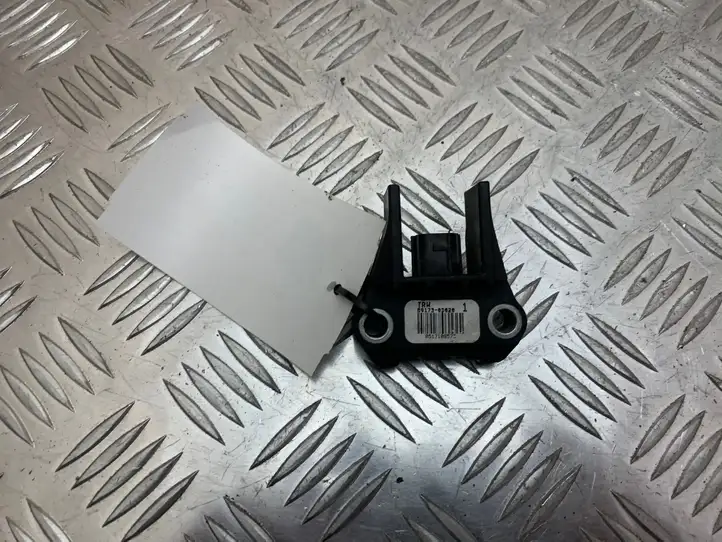 Toyota Yaris (2005 - 2009) 891730D020 Датчик удара SRS — фото 1