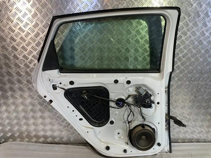 Seat Leon (5F) (2012 - 2019) Задняя дверь — фото 6