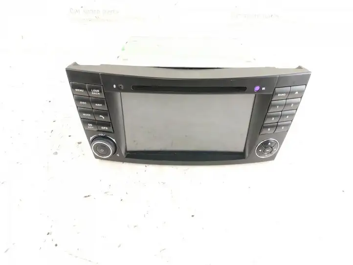 Mercedes-Benz E W211 (2002 - 2009) Магнитола / мультимедийная система — фото 1