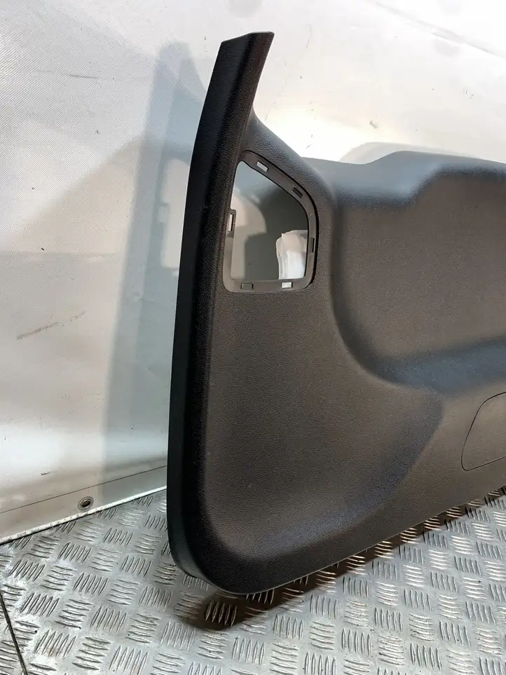 Chrysler Pacifica (2016 - ) Комплект обшивки крышки багажника — фото 4