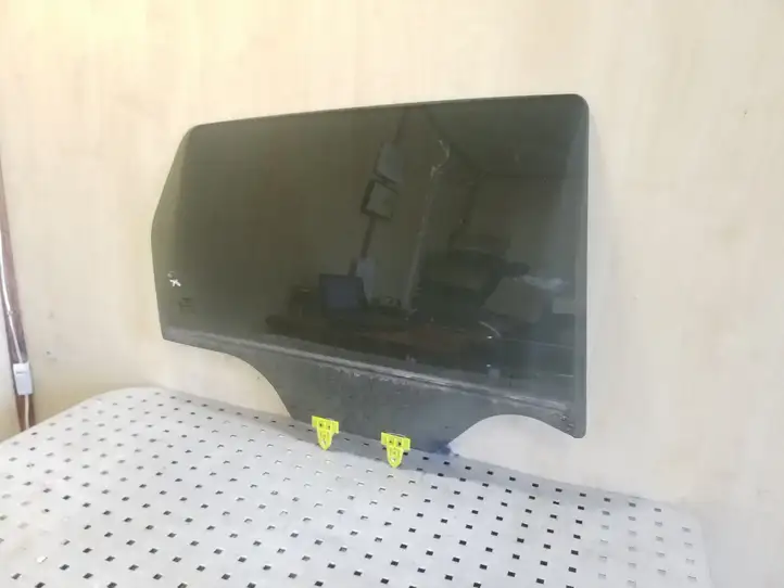 Nissan Qashqai (2010 - 2013)   Основное стекло задних дверей