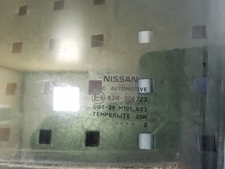 Nissan Qashqai (2010 - 2013) Стекло задней двери — фото 3