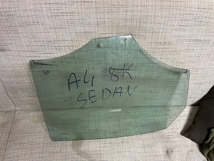 Audi A4 S4 B8 8K (2011 - 2015) 43R001582 Стекло задней двери — фото 1