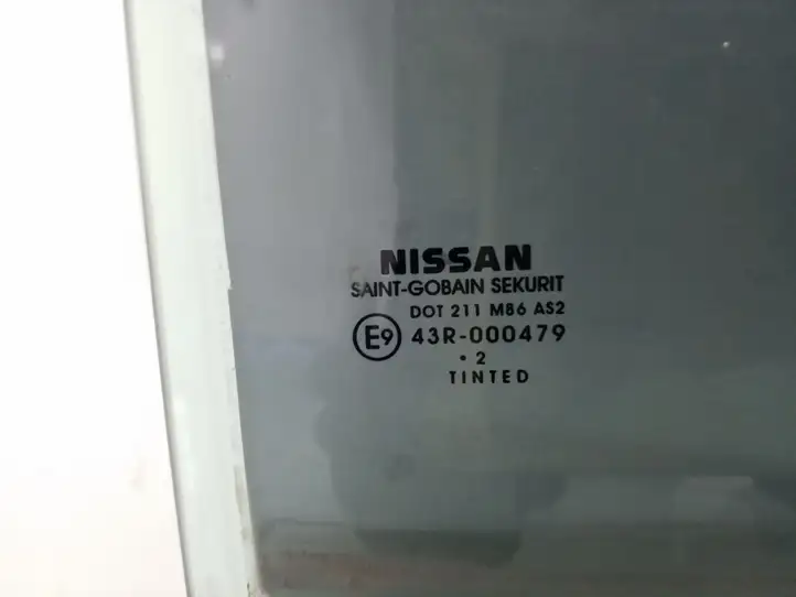 Nissan Navara D40 (2004 - 2015) 43R000479 Стекло задней двери — фото 2