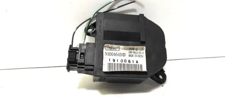 Nissan Note (E11) (2006 - 2014) 100001201 Двигатель задвижки потока воздуха — фото 1