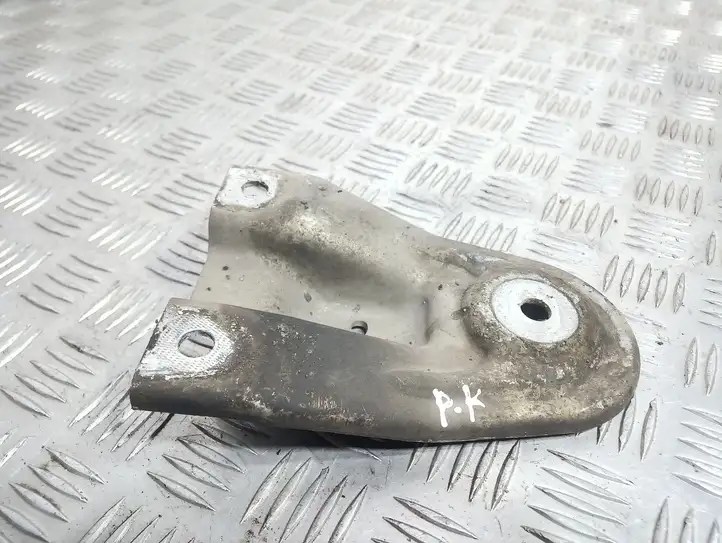 Audi A6 (2008 - 2011)  4F0399541C Другая часть передней ходовой части