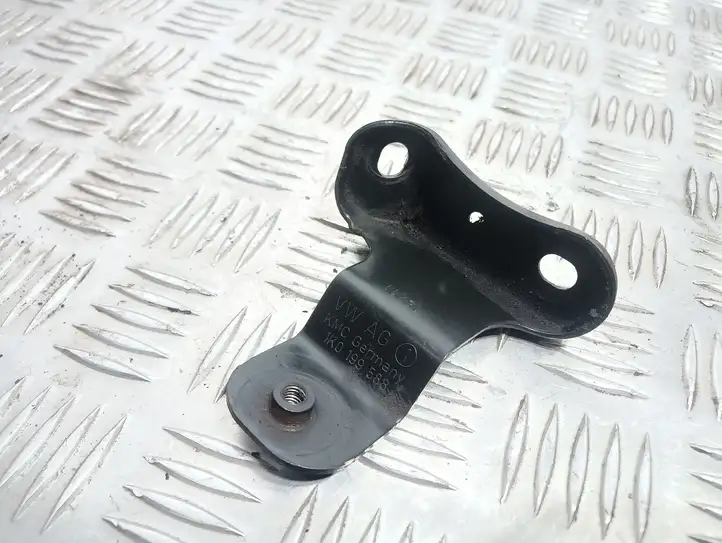 Volkswagen PASSAT B7 (2011 - 2014)  1K0199588 Другая деталь отсека двигателя