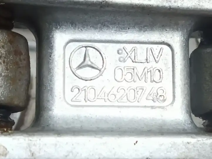Mercedes-Benz E W211 (2002 - 2009) 2104620748 Кардан рулевого вала — фото 3