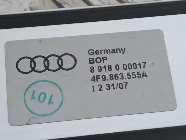Audi A6 S6 C6 4F (2008 - 2011) 4F9863555A Прочие детали салона — фото 3