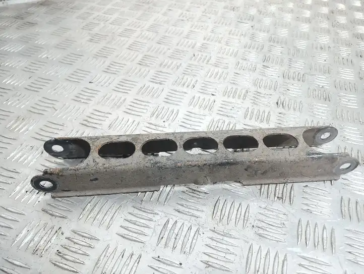 BMW 1 E81 E87 (2004 - 2011)  6763477 Вилы