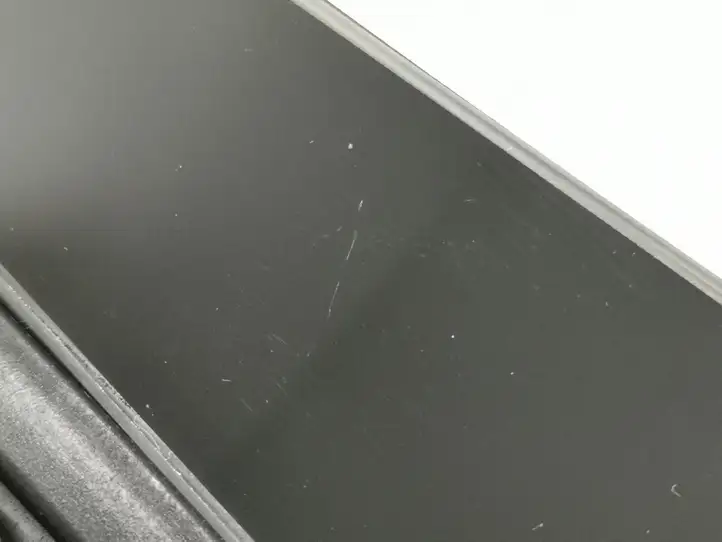 Tesla Model X (2015 - 2021) 1083901-00-B Наружная накладка стойки B — фото 3