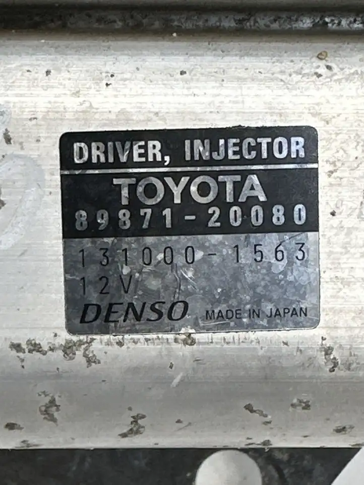 Toyota Avensis T270 (2009 - 2012) 1310001563 Блок управления форсунками — фото 2