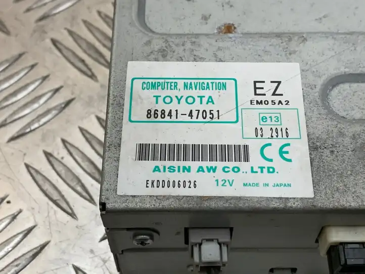 Toyota Prius (XW20) (2003 - 2009) 8684147051 Навигационный привод CD/DVD — фото 2
