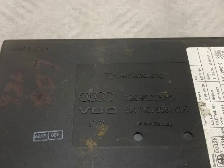 Audi A6 S6 C5 4B (1997 - 2001) 4B0962258D Модуль комфорта — фото 4