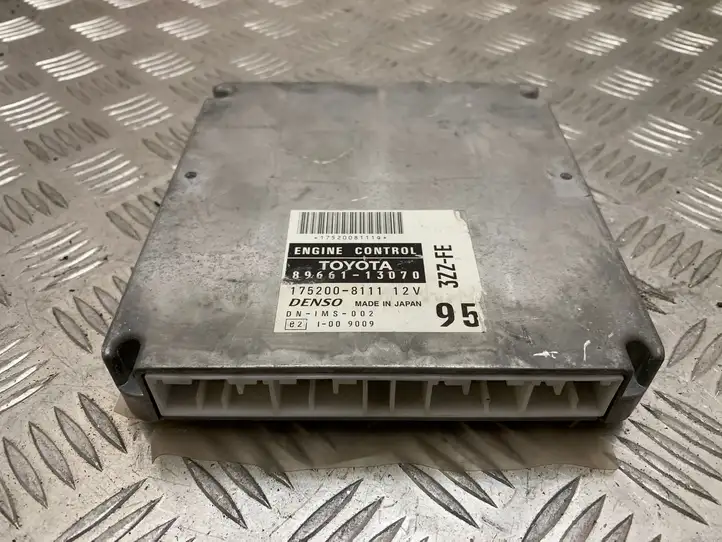 Toyota Corolla Verso AR10 (2004 - 2009) 8966113070 Блок управления двигателем (ЭБУ) — фото 1