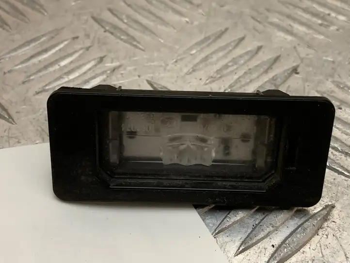 BMW 3 F30 F35 F31 (2012 - 2018) 63267193293 Подсветка номера — фото 1