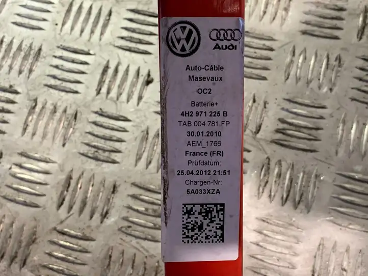 Audi A8 S8 D4 4H (2010 - 2014) 4H2971225B Плюсовой провод аккумулятора — фото 3
