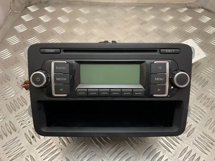 Volkswagen Cross Touran I (2006 - 2010) 1K0035156A Магнитола / мультимедийная система — фото 1