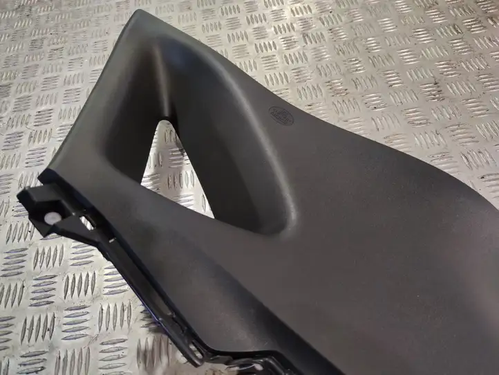 Lexus NX (2014 - 2017) 6247078010 Верхняя обшивка стойки D — фото 3
