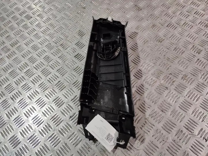 Lexus NX (2014 - 2017) 7302378010 Верхняя обшивка стойки B — фото 4