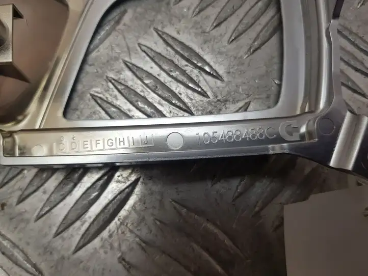 BMW 7 G11 G12 (2015 - 2022) 51169321366 Отделка ручного тормоза — фото 2