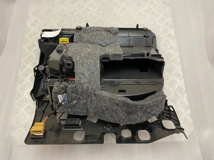 Audi A5 8T 8F (2011 - 2016) 8K1857035G Вещевой ящик — фото 4