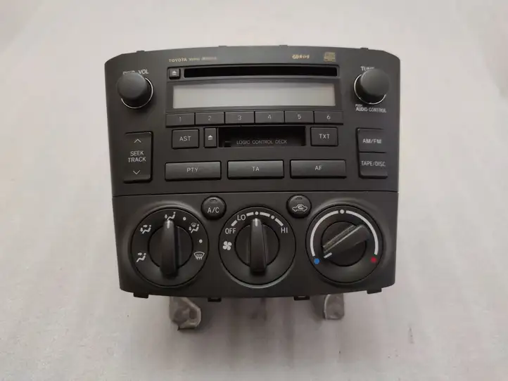 Toyota Avensis T250 (2006 - 2009) 8612005070 Магнитола / мультимедийная система — фото 1