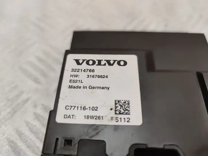 Volvo XC90 (2014 - 2019) 32214766 Блок управления крышкой багажника — фото 2