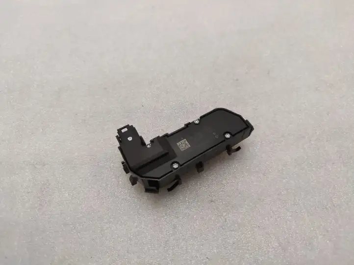 Mercedes-Benz E W238 (2017 - ) A2139051604 Управление регулеровки сидений — фото 4
