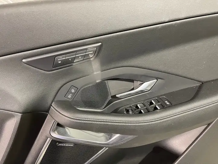 Jaguar E-Pace (2017 - ) Комплект салона — фото 8
