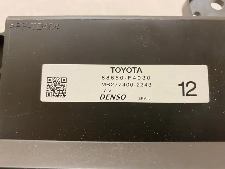 Toyota C-HR I (2016 - 2022) 88650F4030 Модуль управления кондиционером — фото 3