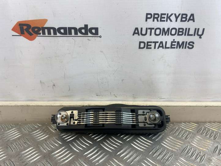 Opel Vivaro (2001 - 2006)  25467008 Держатель крышки лампы заднего фонаря